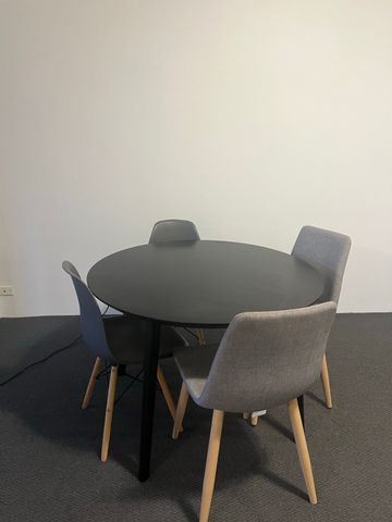 Kensington - Photo 2