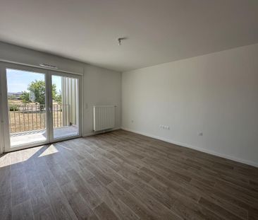 Location Appartement 3 pièces 63m² CHARTRES 28000 - Photo 2