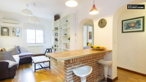 Cute 1-bedroom apartment for rent in Puerta del Ángel - Photo 1