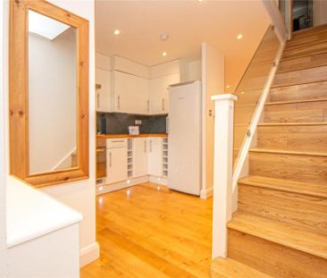 2 bedroom end of terrace house to rent - Photo 5