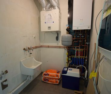 UNIEK INSTAPKLAAR GELIJKVLOERS APPARTEMENT IN EEN GROENE OMGEVING. - Photo 1