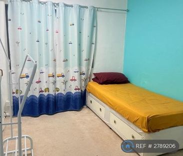 3 bedroom terraced house to rent - Photo 5