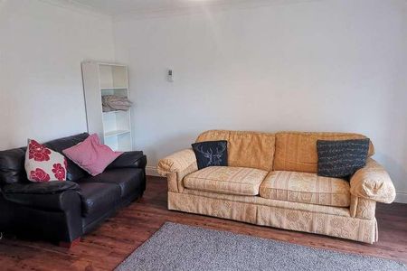 Bedroom Detached House In Winton, BH9 - Photo 5