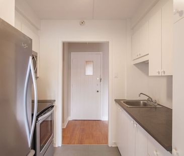 St. Lambert - Photo 4