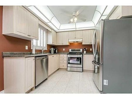 For Lease - 45 Butternut Drive Unit# 1, Barrie, Ontario - Photo 3