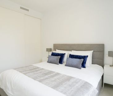 El Paraiso, Estepona East, Estepona, Andalusia 29680 - Photo 2