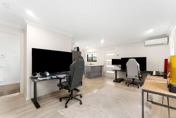 Charming 2 Bedroom Granny Flat in Picturesque San Remo - Ideal for Comfortable Living! - Photo 1