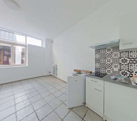 Location Appartement 1 pièce 30m² VIVONNE 86370 - Photo 3