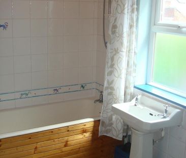 1 bedroom in a house share to rent - Photo 6