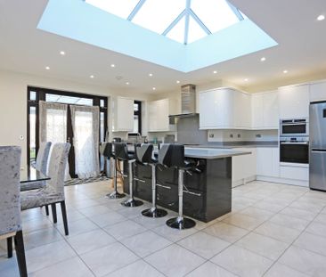 Price £3,650 pcm - Available Now - Part Furnished - Photo 6
