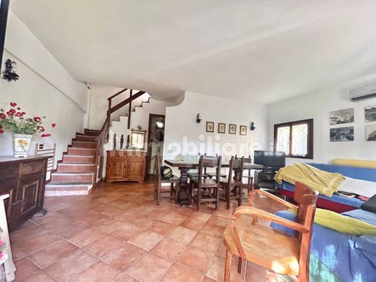 Villa bifamiliare via Porto Maurizio 16, Fregene, Fiumicino - Photo 1