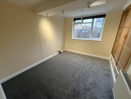 1 bedroom ground floor maisonette to rent - Photo 3