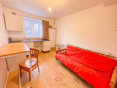 Studio to rent - Photo 3