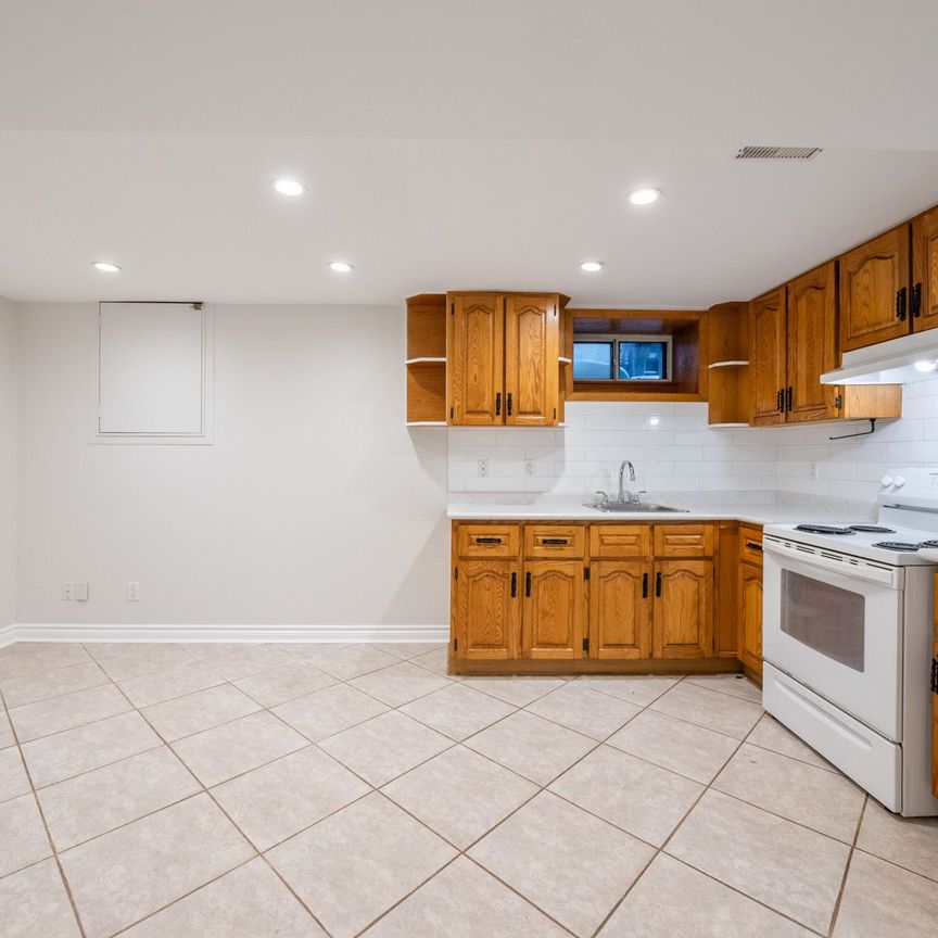 For Lease - 484 Concord Avenue Unit# Basement, Toronto, Ontario - Photo 1