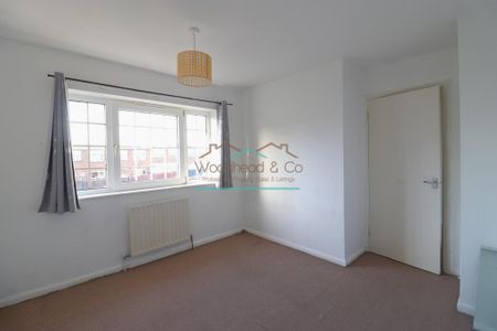 3 bedroom end of terrace house to rent - Photo 4