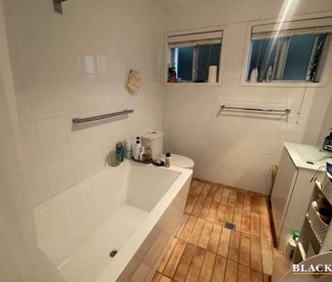 Cosy two bedroom duplex - Photo 1