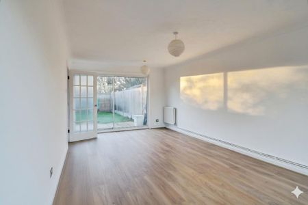 3 bedroom terraced house to rent - Photo 5