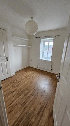 2 bedroom semi-detached house to rent - Photo 3