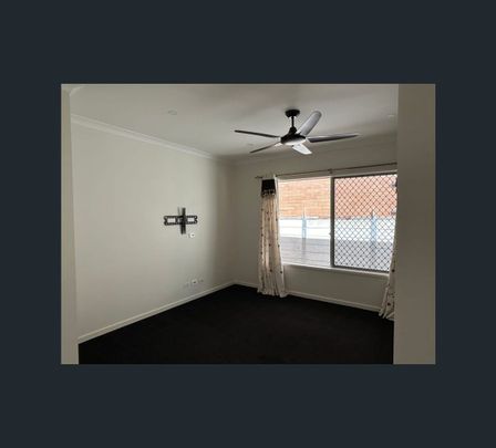 21 Calm Cres, Springfield Lakes, Qld 4300 - Photo 1