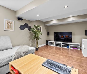 For Lease - 117 Urbancrest Private, Barrhaven, Ontario - Photo 1