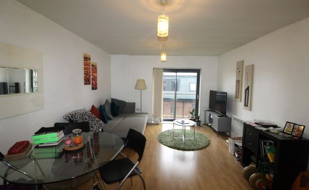 99 Bouverie Court, Leeds - Photo 1