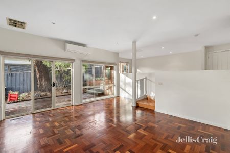 2/13 Sylvan Street, Montmorency - Photo 4