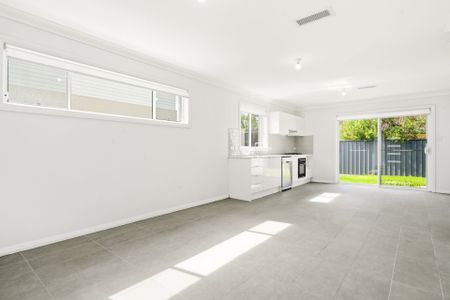 FOUR BEDROOM TOWNHOUSE - Photo 5