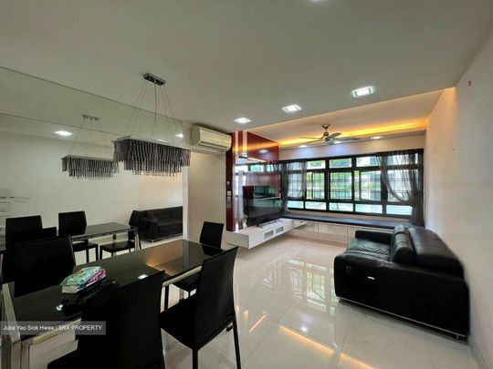 Blk 28A Dover Gardens (Queenstown), HDB 4 Rooms - For Rent - Photo 1