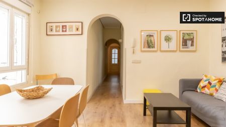 madrid, Community of Madrid 28015 - Photo 2