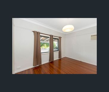 19 Elanora St, Joondanna, WA 6060 - Photo 2