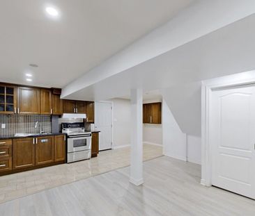 5301 Heritage Hills Boulevard apartment — Mississauga, ON (3-Bedroom) - 3 Bedroom - Photo 3