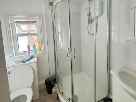 1 bedroom mid-terrace to rent Ermine Road, Chester, CH2 - Photo 2