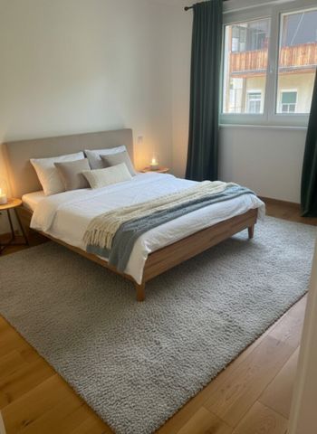 Traumhafte neuwertige 2-Zimmer-Wohnung mit großem Balkon in erstklassiger Lage! - Foto 3