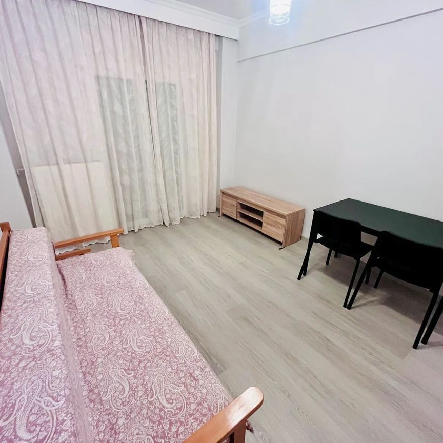 Studio/Γκαρσονιέρα για ενοικίαση Ιπποκράτειο (Φάληρο - Ιπποκράτειο) - Photo 1