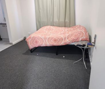 Clyde North - Photo 6