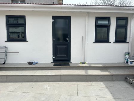 Studio Flat, Park Road, IG1 - Photo 4