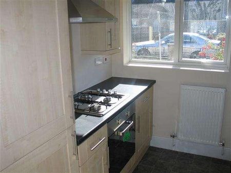 Robey Drive, Eastwood, Nottingham, NG16 - Photo 4