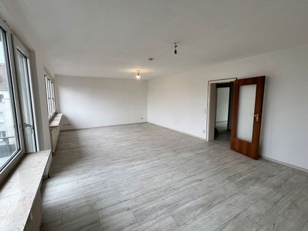 Helle 2-Zimmer-Wohnung mit Balkon citynah und Nähe Innenhafen zu vermieten - Foto 2