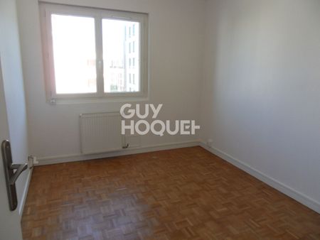 T3 de 77m² / GRANGE ROUGE-SANTY - Photo 3