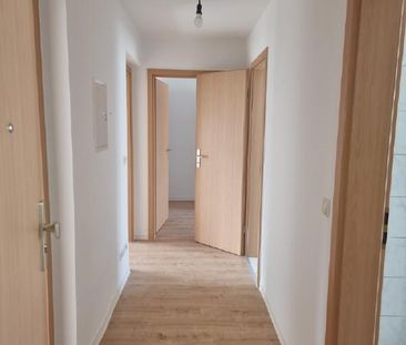 Geräumige Vierraumwohnung mit Balkon! - Foto 5