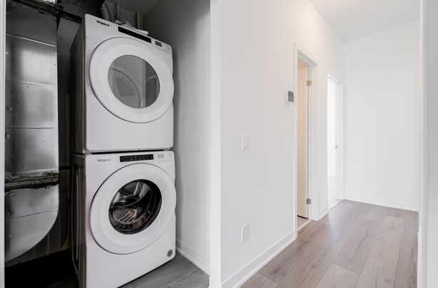 For Lease - 3020 Trailside Drive Unit# 131, Oakville, Ontario - Photo 1