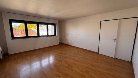Location Appartement 3 pièces 71m² ENGHIEN LES BAINS 95880 - Photo 2