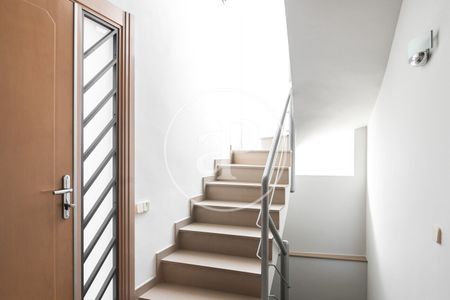 House for Rent in Sant Gervasi - Photo 2