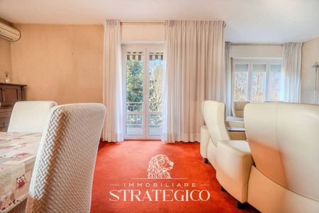 Appartamento via 2 Giugno 43, Centro, Arona - Foto 5