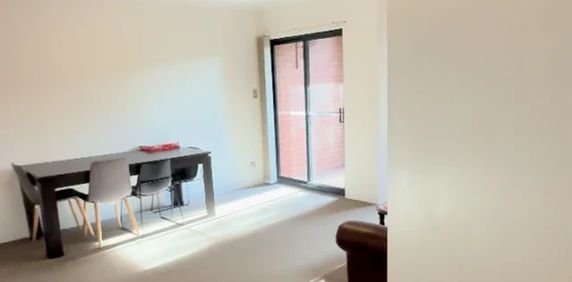36 Buckland St, Sydney - Photo 2