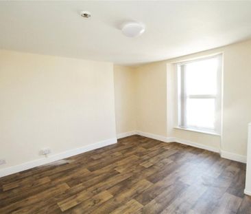 6 bedroom terraced house to rent - Photo 1