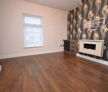 1 Bedroom FIrst Floor Flat - Photo 1