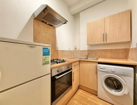 1 Bedroom Apartment To Let - Photo 3