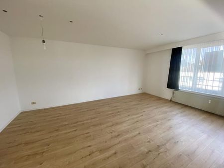 Appartement te huur - Foto 2