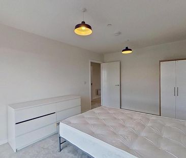 3 bedroom flat to rent - Photo 6